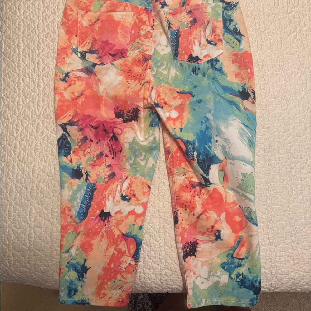 Colorful  Printed Capris. Summer fun and festive
